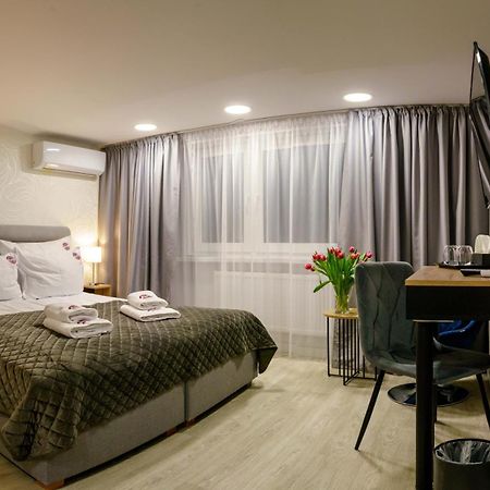 Kamienica No 111A Warsaw Airport Aparthotel Exterior photo